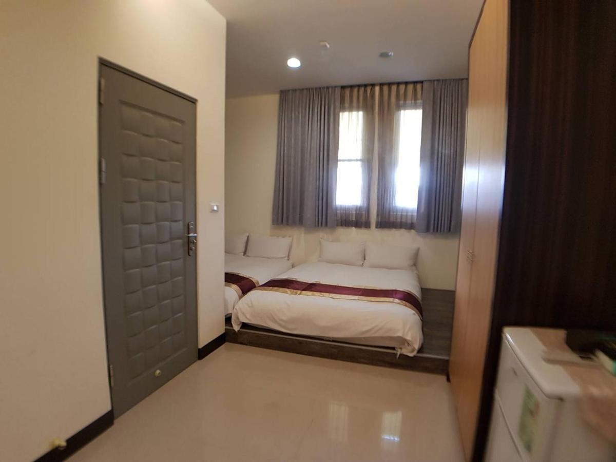 Tainan Yi Zhan Exterior photo